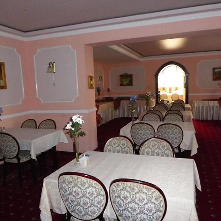 Viilla Rezidence Acomodação com café da manhã Kudowa-Zdrój Exterior foto