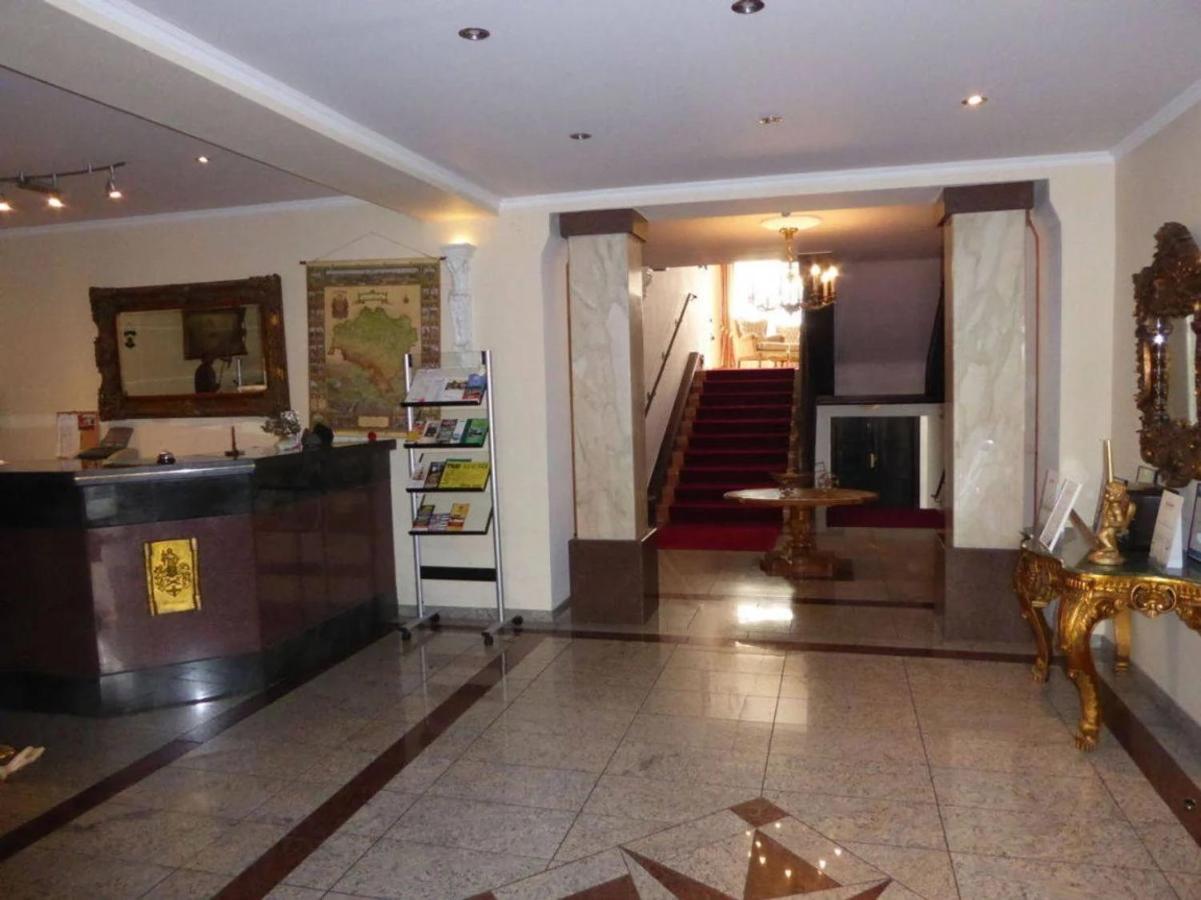 Viilla Rezidence Acomodação com café da manhã Kudowa-Zdrój Exterior foto